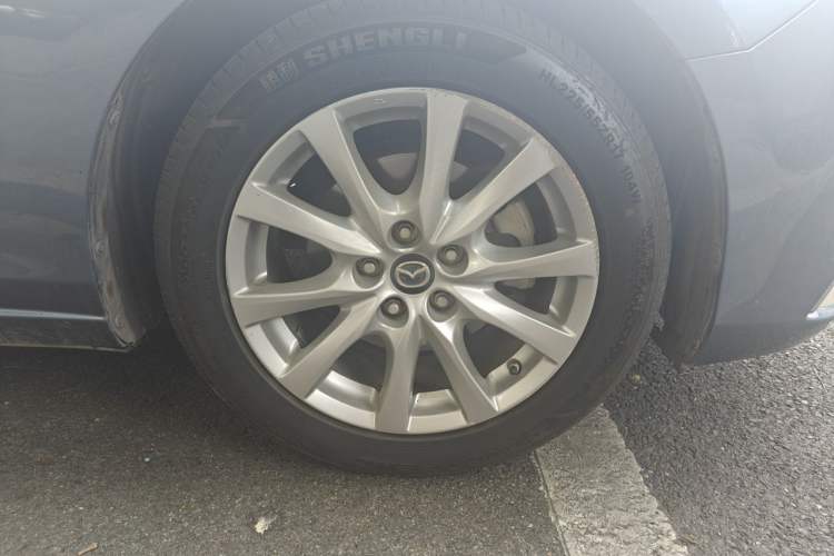 Used Mazda Atenza 2018 2.0L Blue Sky Luxury Edition China VI Standard Right Front Wheel Hub