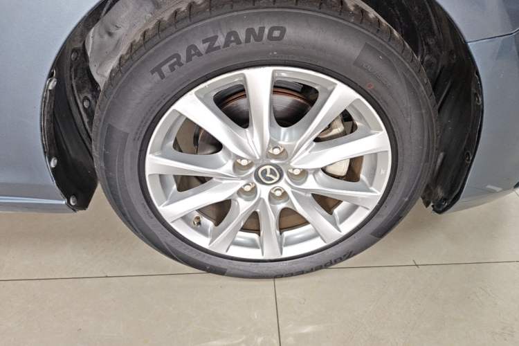 Used Mazda Atenza 2018 2.0L Blue Sky Luxury Edition China V Standard Right Front Wheel Hub