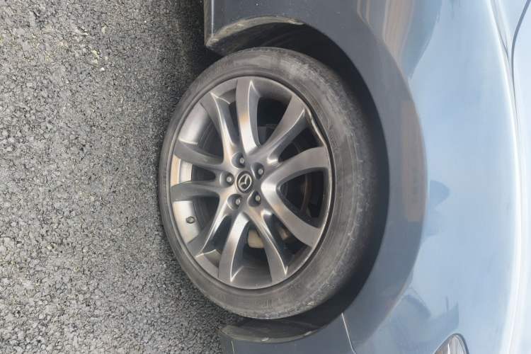 Used Mazda Atenza 2018 2.5L Blue Sky Prestige Edition China VI compliant Right Front Wheel Hub