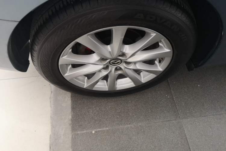 Used Mazda Atenza 2018 2.0L Blue Sky Luxury Edition China V Standard Right Rear Wheel Hub