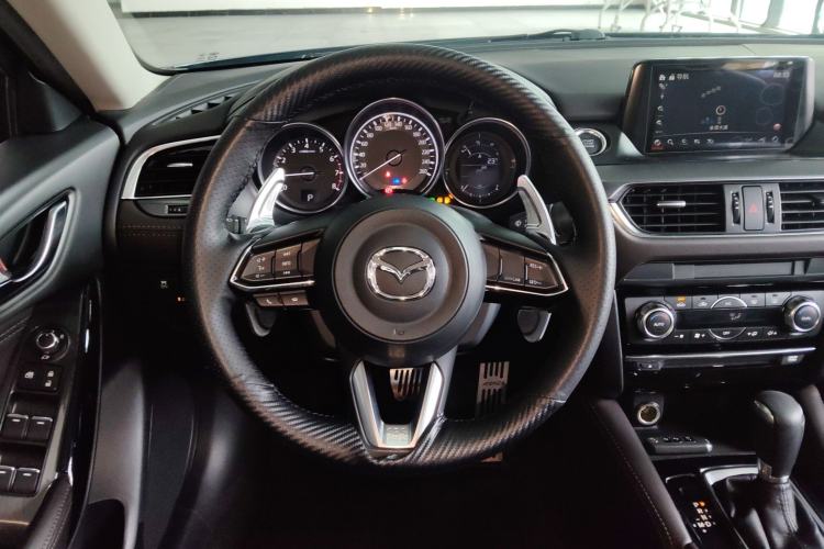 Used Mazda Atenza 2018 2.5L Blue Sky Sport Edition China VI compliant Steering Wheel