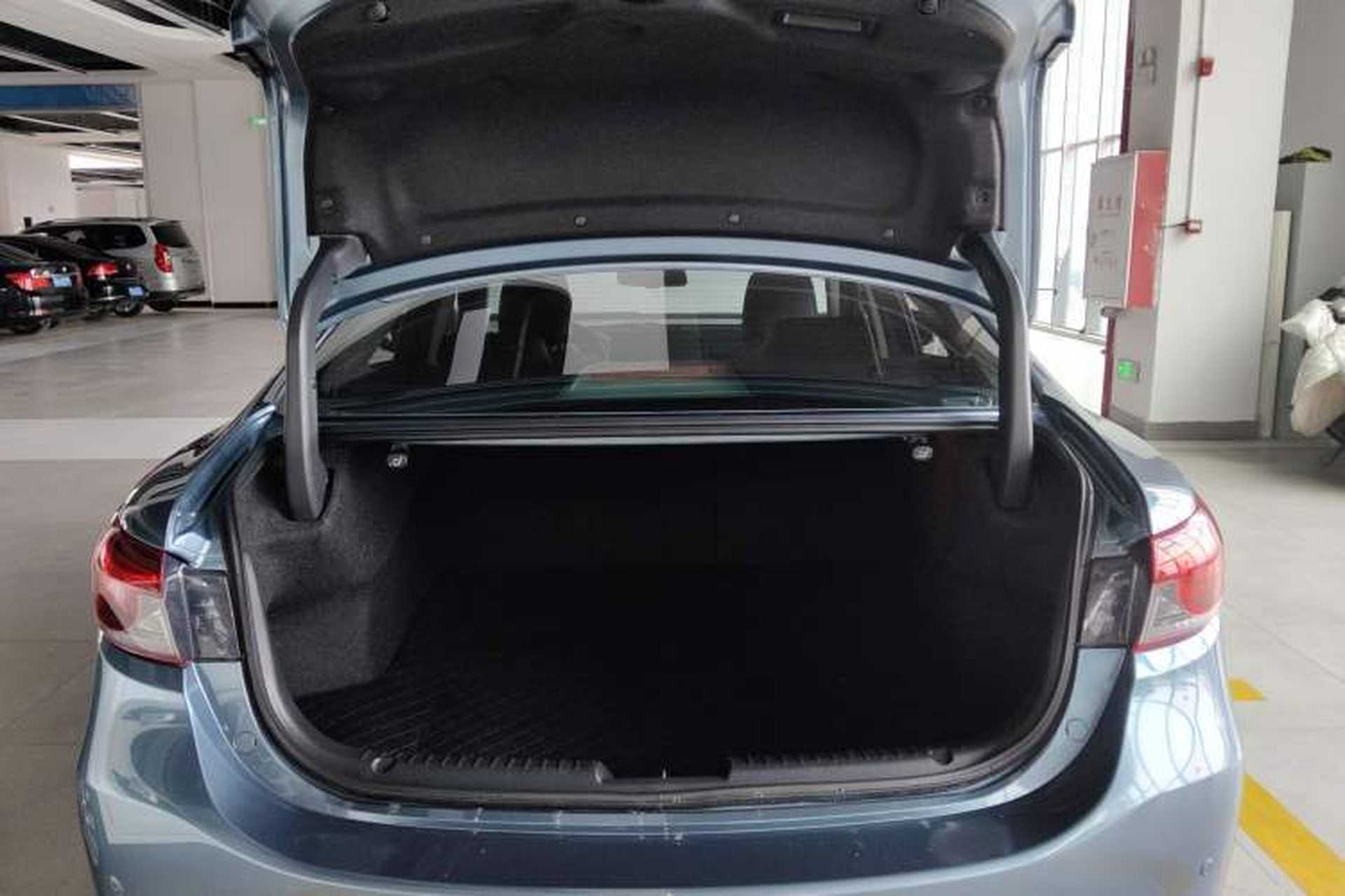 Used Mazda Atenza 2018 2.5L Blue Sky Sport Edition China VI compliant Trunk