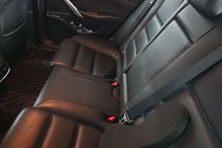 Used Mazda Atenza 2018 2.0L Blue Sky Luxury Edition China VI Standard Left Rear Seat