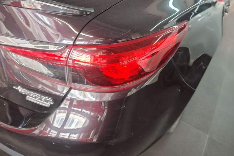 Used Mazda Atenza 2018 2.0L Blue Sky Luxury Edition China VI Standard Right Rear Taillight
