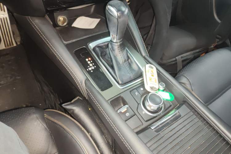 Used Mazda Atenza 2018 2.5L Blue Sky Prestige Edition China V Standard Gear Lever