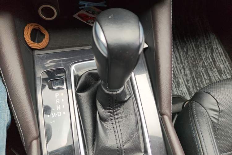 Used Mazda Atenza 2018 2.5L Blue Sky Sport Edition China VI compliant Gear Lever