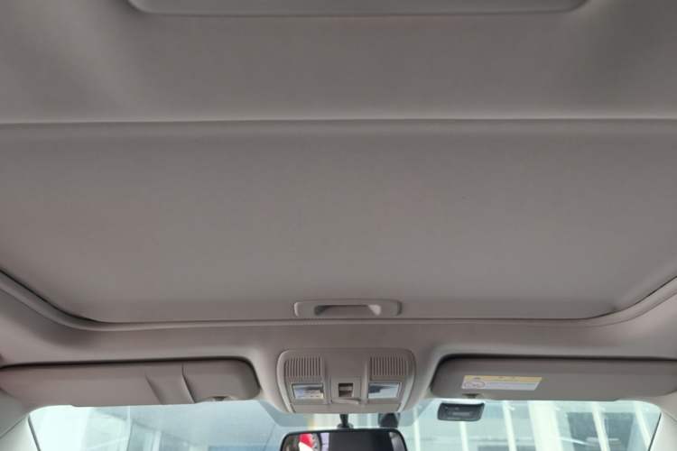 Used Mazda Atenza 2018 2.5L Blue Sky Sport Edition China VI compliant Headliner