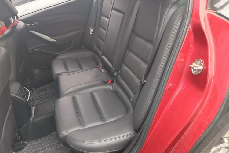 Used Mazda Atenza 2018 2.5L Blue Sky Sport Edition China VI compliant Left Rear Seat