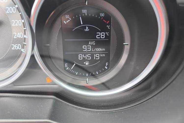 Used Mazda Atenza 2018 2.5L Blue Sky Sport Edition China VI compliant Odometer Close Up