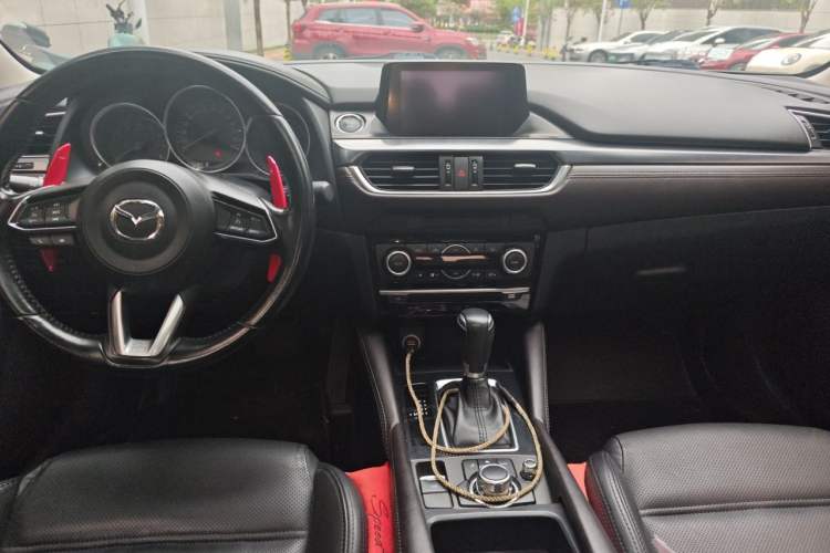 Used Mazda Atenza 2018 2.0L Blue Sky Luxury Edition China V Standard Center Console