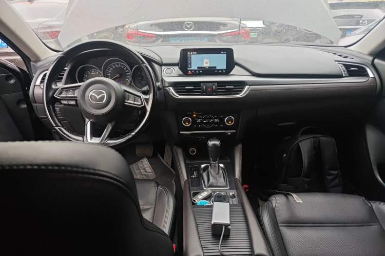 Used Mazda Atenza 2018 2.0L Blue Sky Luxury Edition China V Standard Center Console