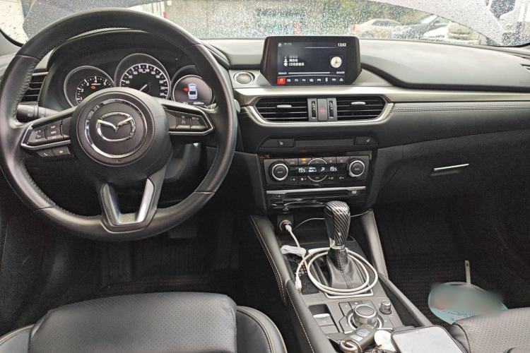 Used Mazda Atenza 2018 2.5L Blue Sky Prestige Edition China V Standard Center Console