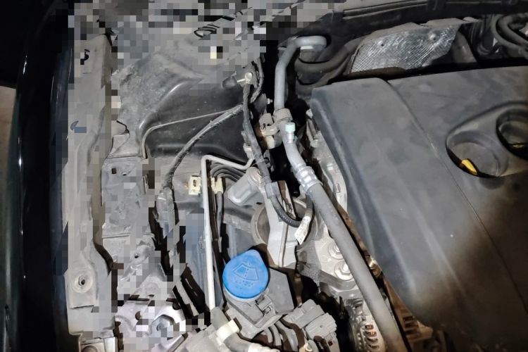 Used Mazda Atenza 2018 2.0L Blue Sky Luxury Edition China VI Standard Engine Bay Right