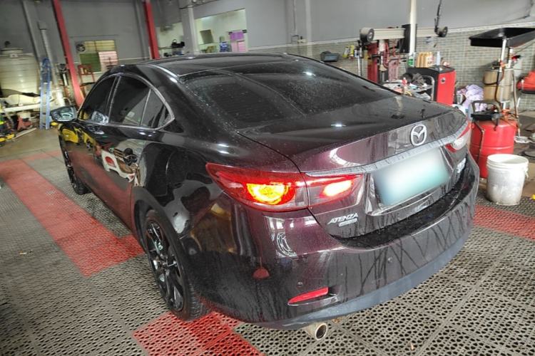Used Mazda Atenza 2018 2.5L Blue Sky Prestige Edition China V Standard Exterior 2