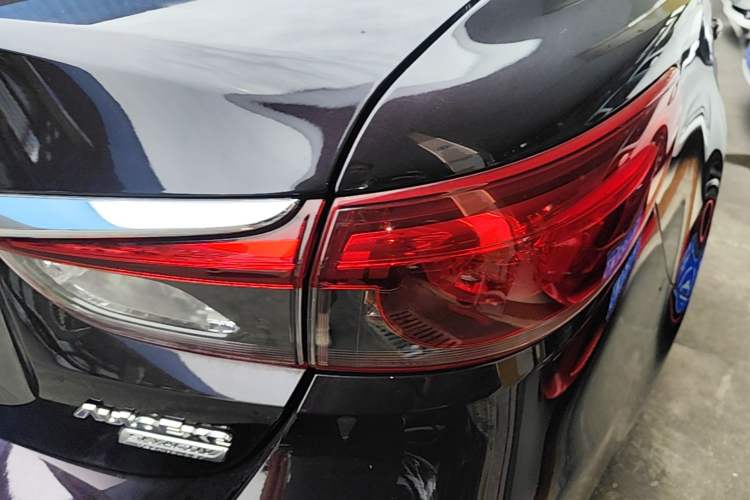 Used Mazda Atenza 2018 2.5L Blue Sky Prestige Edition China V Standard Exterior 3