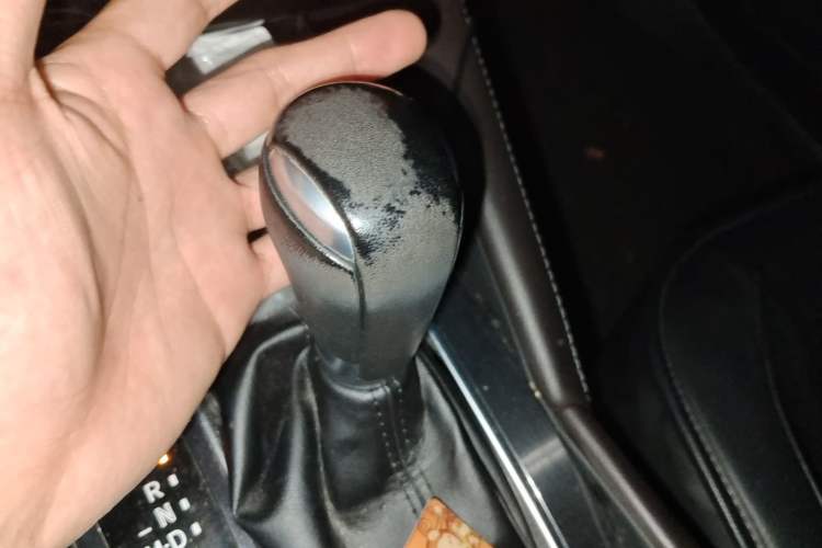 Used Mazda Atenza 2018 2.0L Blue Sky Luxury Edition China VI Standard Gear Lever