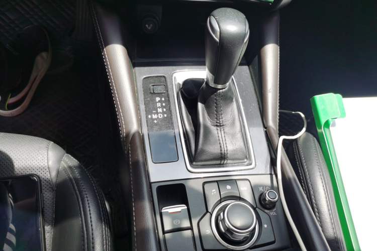 Used Mazda Atenza 2018 2.0L Blue Sky Luxury Edition China V Standard Gear Lever