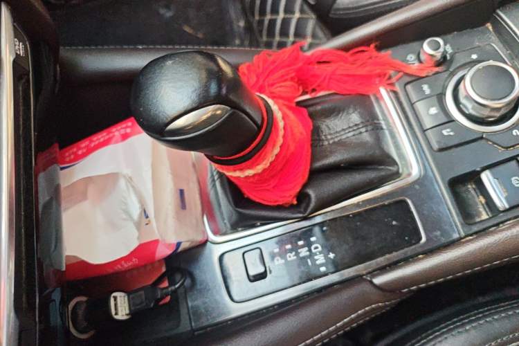 Used Mazda Atenza 2018 2.5L Blue Sky Sport Edition China VI compliant Gear Lever