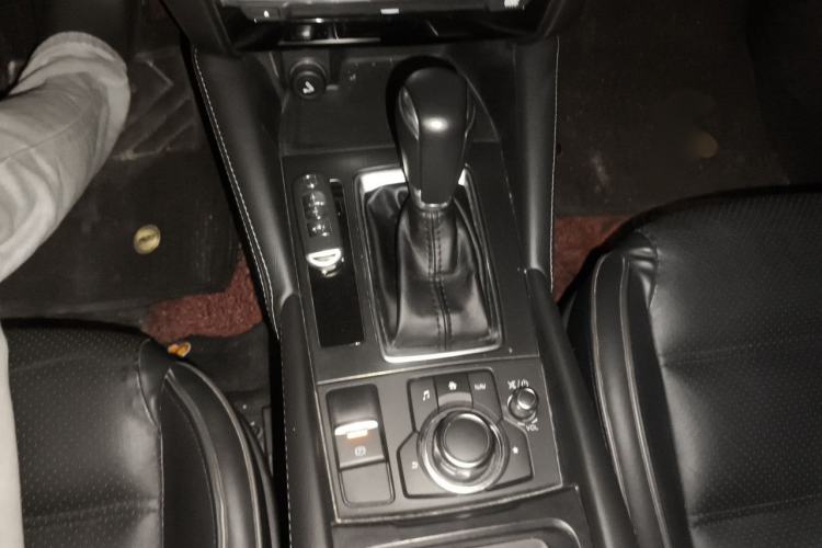 Used Mazda Atenza 2018 2.5L Blue Sky Prestige Edition China VI compliant Gear Lever