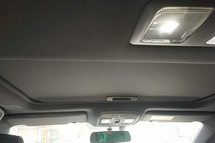 Used Mazda Atenza 2018 2.5L Blue Sky Prestige Edition China V Standard Headliner