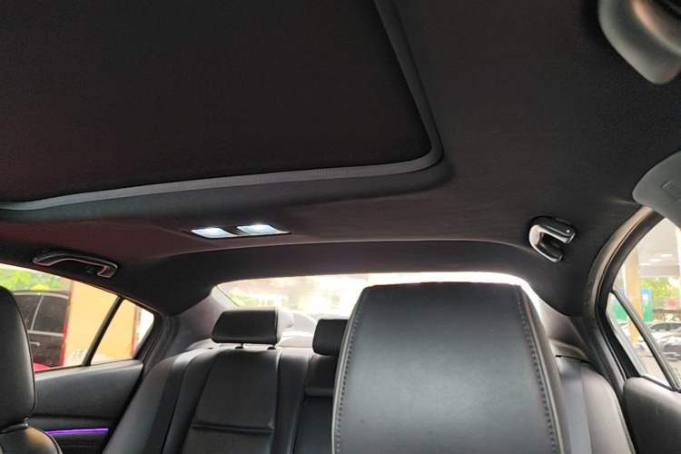 Used Mazda Atenza 2018 2.5L Blue Sky Prestige Edition China V Standard Headliner