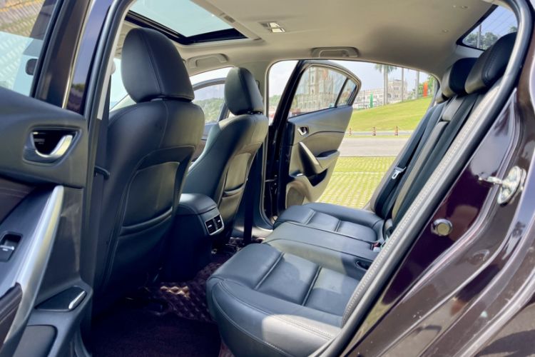 Used Mazda Atenza 2018 2.0L Blue Sky Luxury Edition China V Standard Interior 3