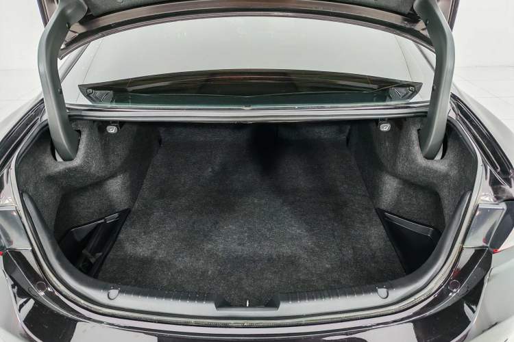 Used Mazda Atenza 2018 2.5L Skyactiv Sport Version China V Standard Interior 5