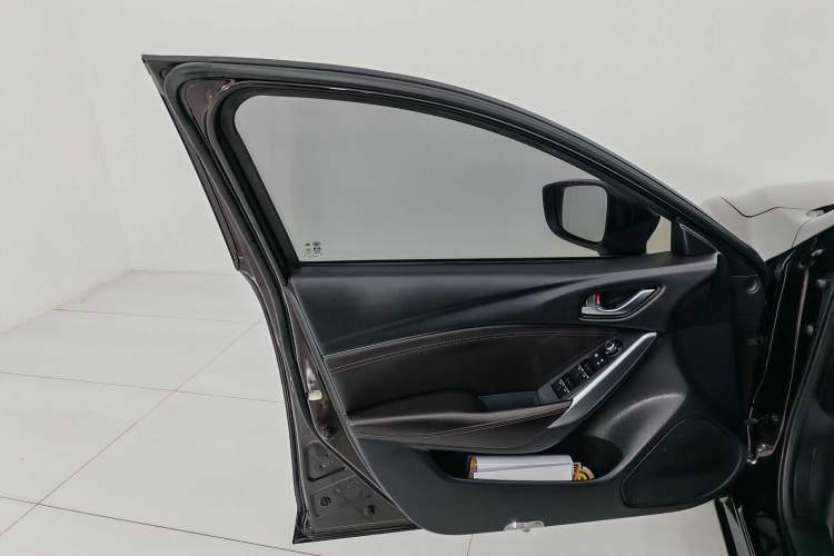 Used Mazda Atenza 2018 2.5L Skyactiv Sport Version China V Standard Interior 7