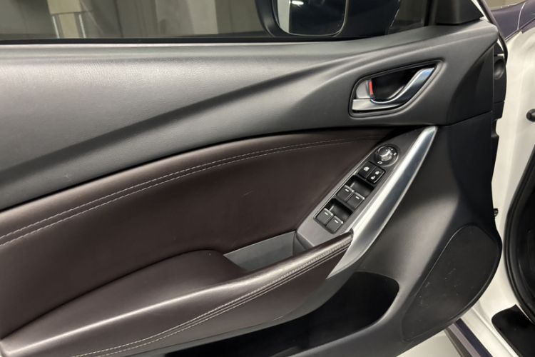 Used Mazda Atenza 2018 2.5L Blue Sky Sport Edition China VI compliant Interior 9