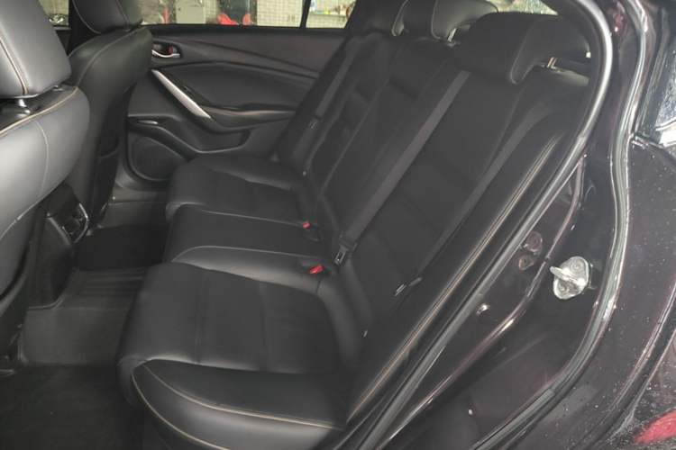Used Mazda Atenza 2018 2.5L Blue Sky Prestige Edition China V Standard Left Rear Seat