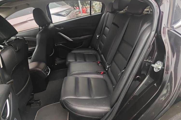 Used Mazda Atenza 2018 2.0L Blue Sky Luxury Edition China V Standard Left Rear Seat