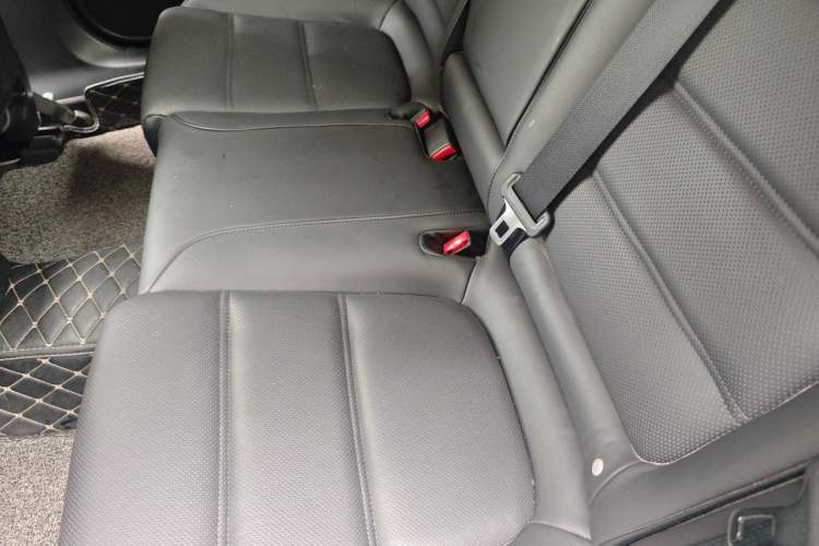 Used Mazda Atenza 2018 2.0L Blue Sky Luxury Edition China V Standard Left Rear Seat
