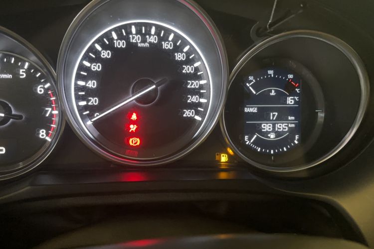 Used Mazda Atenza 2018 2.5L Blue Sky Sport Edition China VI compliant Odometer Close Up