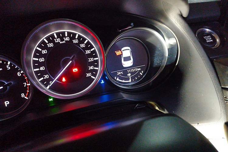 Used Mazda Atenza 2018 2.5L Blue Sky Prestige Edition China VI compliant Odometer Close Up