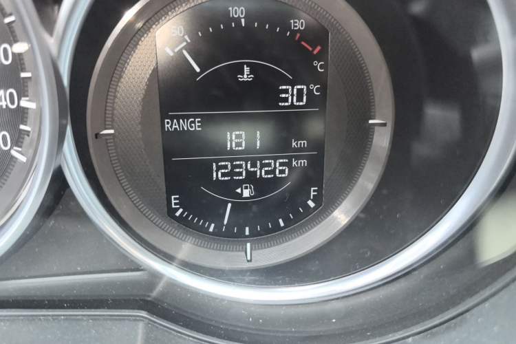 Used Mazda Atenza 2018 2.5L Skyactiv Sport Version China V Standard Odometer Close Up