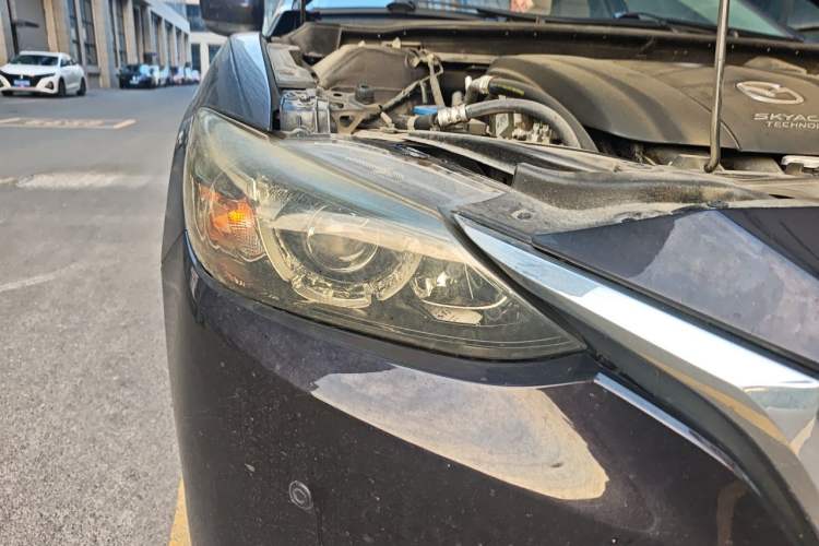 Used Mazda Atenza 2018 2.5L Blue Sky Sport Edition China VI compliant Right Front Headlight