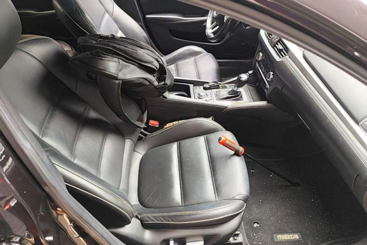 Used Mazda Atenza 2018 2.5L Blue Sky Prestige Edition China V Standard Right Front Seat