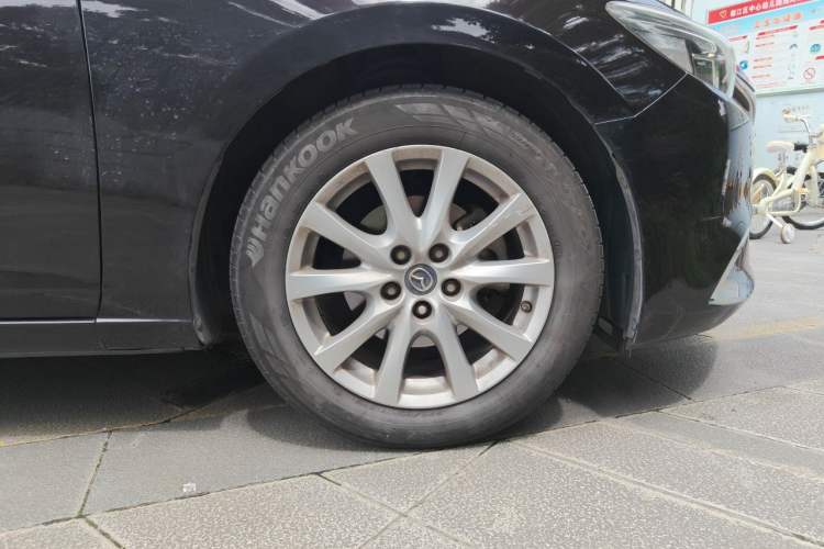 Used Mazda Atenza 2018 2.0L Blue Sky Luxury Edition China V Standard Right Front Wheel Hub