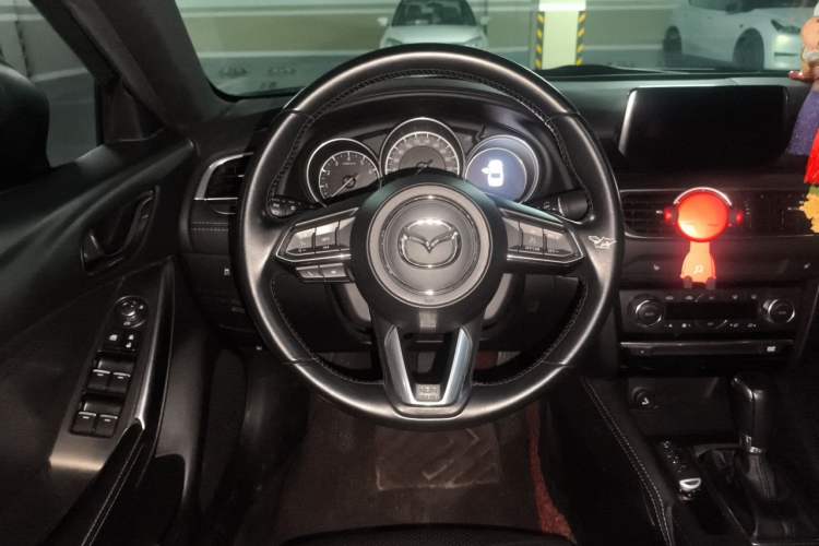 Used Mazda Atenza 2018 2.5L Blue Sky Prestige Edition China VI compliant Steering Wheel