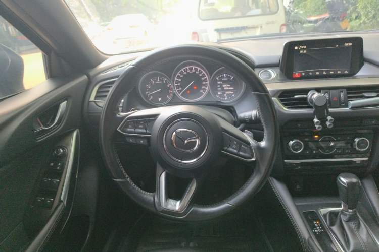 Used Mazda Atenza 2018 2.5L Blue Sky Prestige Edition China VI compliant Steering Wheel