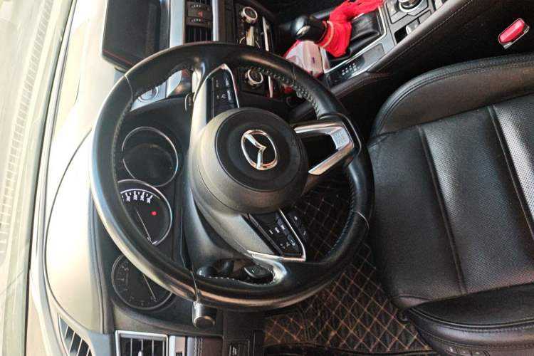 Used Mazda Atenza 2018 2.5L Blue Sky Sport Edition China VI compliant Steering Wheel