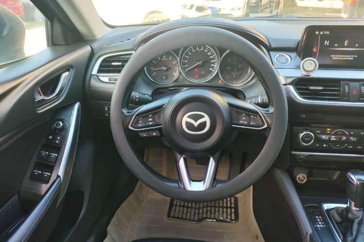Used Mazda Atenza 2018 2.0L Blue Sky Luxury Edition China V Standard Steering Wheel
