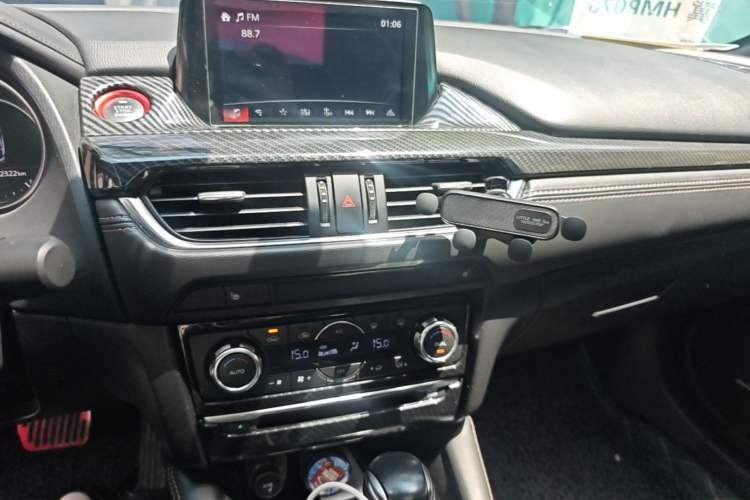 Used Mazda Atenza 2018 2.5L Blue Sky Prestige Edition China VI compliant Audio And AC Panel