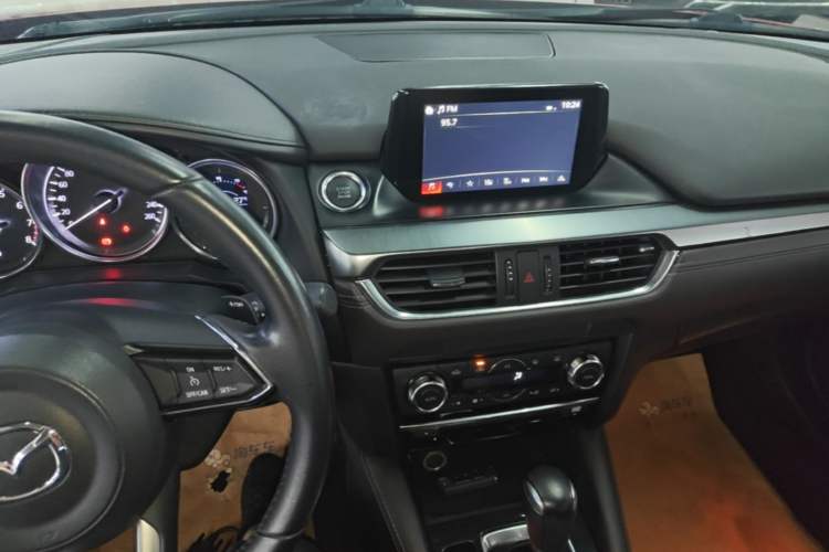 Used Mazda Atenza 2018 2.5L Blue Sky Sport Edition China VI compliant Audio And AC Panel