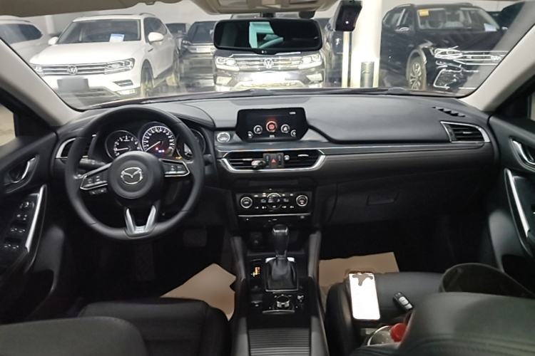 Used Mazda Atenza 2018 2.0L Blue Sky Luxury Edition China V Standard Center Console