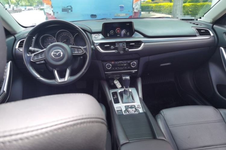 Used Mazda Atenza 2018 2.0L Blue Sky Luxury Edition China V Standard Center Console