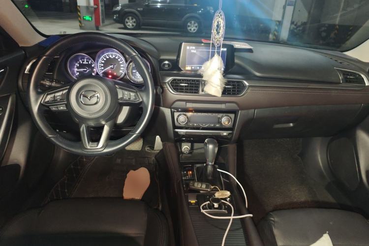 Used Mazda Atenza 2018 2.0L Blue Sky Luxury Edition China V Standard Center Console