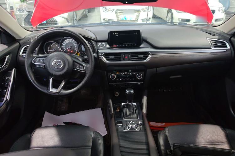 Used Mazda Atenza 2018 2.5L Blue Sky Sport Edition China VI compliant Center Console