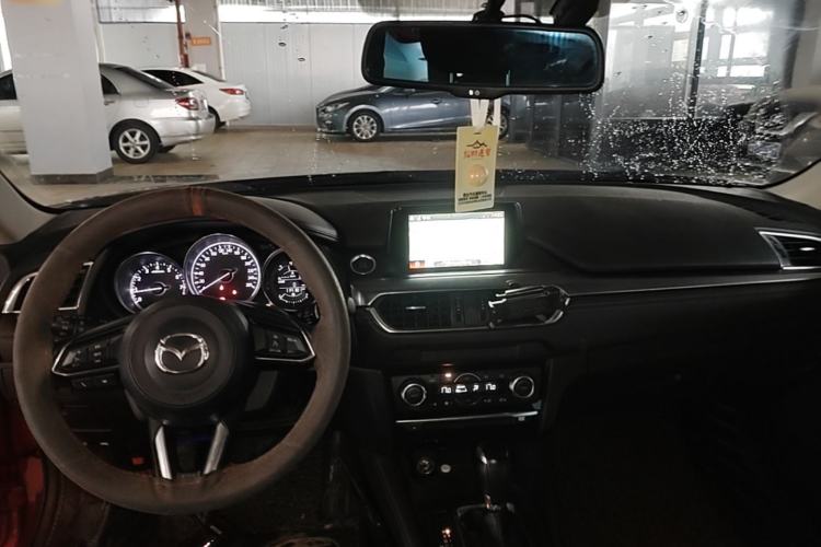 Used Mazda Atenza 2018 2.0L Blue Sky Luxury Edition China V Standard Center Console