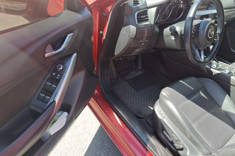 Used Mazda Atenza 2018 2.0L Blue Sky Luxury Edition China V Standard Driver Seat